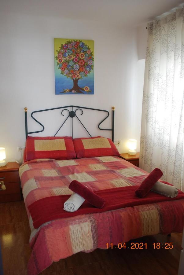 Chez Alison! Central Nerja Apt Εξωτερικό φωτογραφία